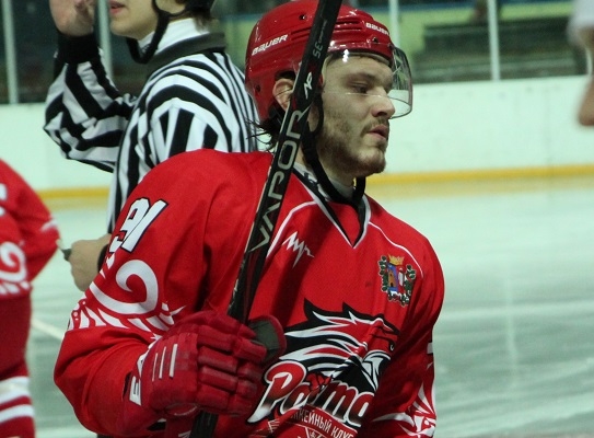 Нападающий ХК «Ростов» Юрий Жданов: Хоккей - это одна большая семья, которая нас всех сближает